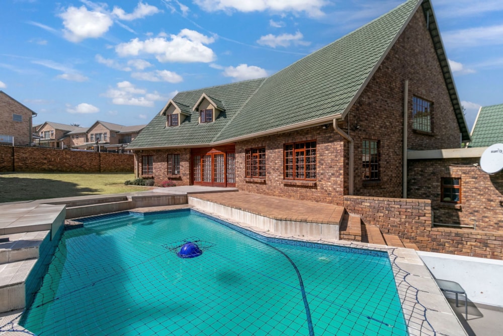 House for sale in Oakdene, Johannesburg - 1GV1629861