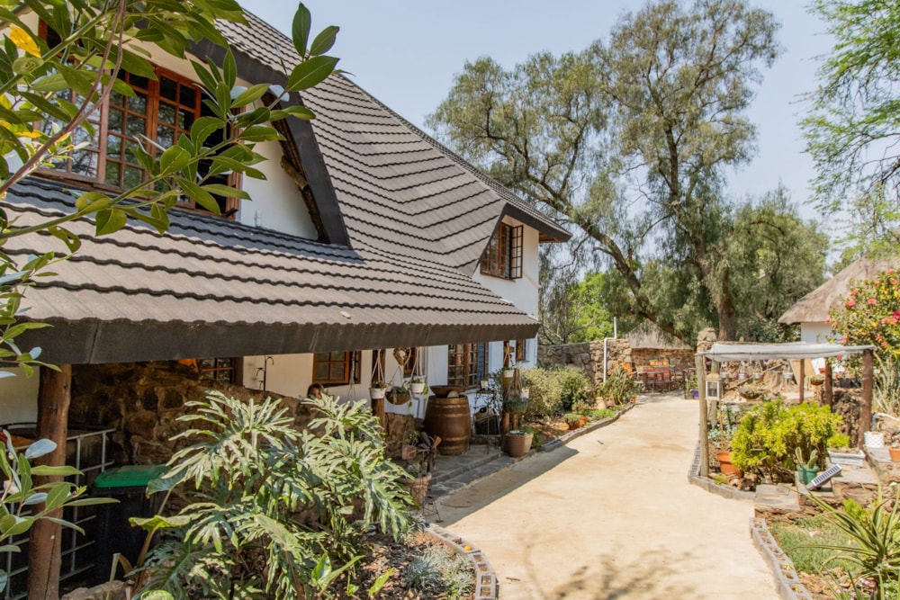 Mixed use farm for sale in Kalkheuvel - 1HR1645348 Mixed use farm for sale in Kalkheuvel - 1HR1645348