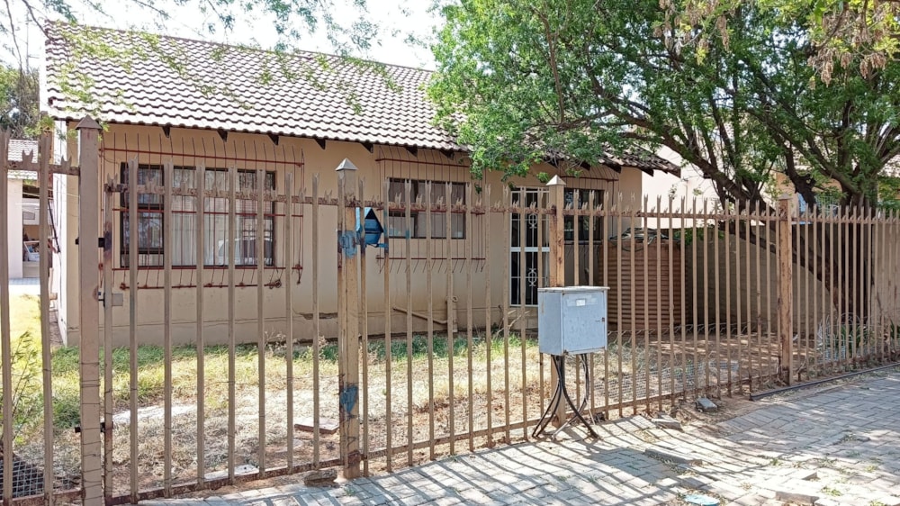 Townhouse for sale in Brandfort - 1BX1630646 Townhouse for sale in Brandfort - 1BX1630646