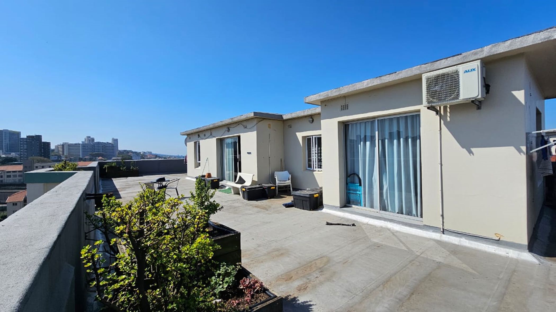 Apartment let in Glenwood, Durban - 1DA1697955