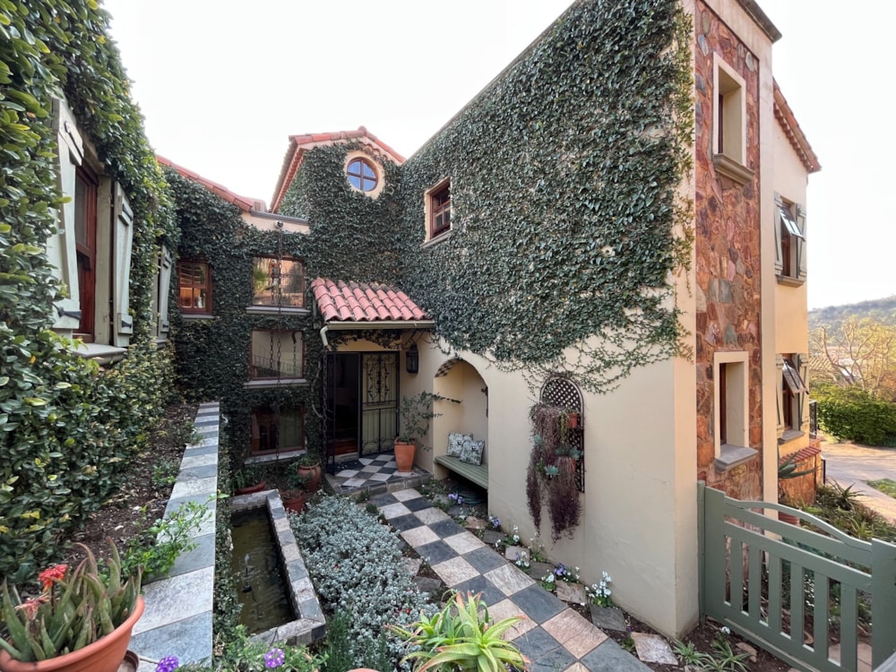 House sold in Estate D Afrique - 1HR1628823 House sold in Estate D Afrique - 1HR1628823