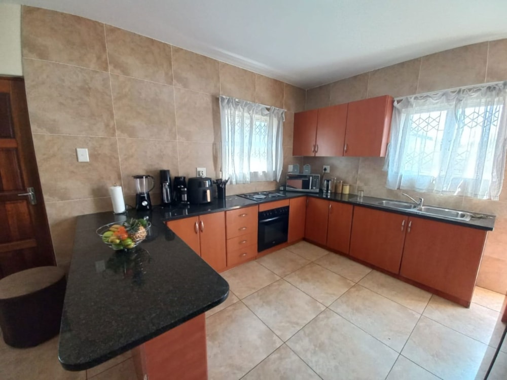Security complex home for sale in Glenwood, Durban - 1DA1630988 Security complex home for sale in Glenwood, Durban - 1DA1630988