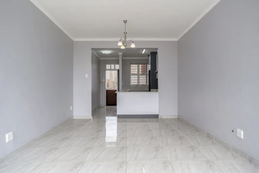 Apartment for sale in North Beach Durban - 1DA1627499 Apartment for sale in North Beach Durban - 1DA1627499