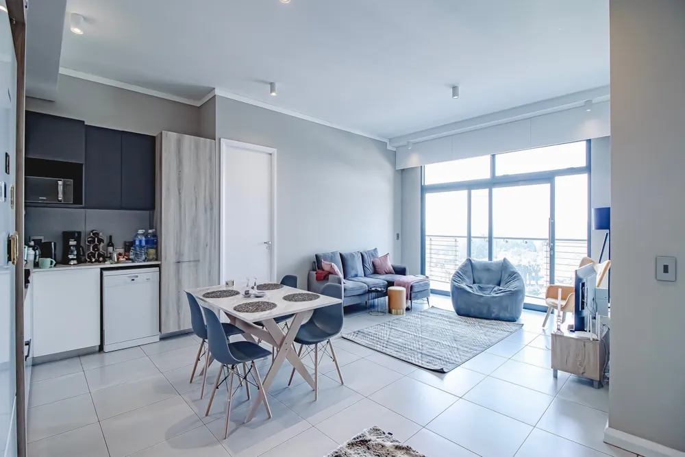 Apartment for sale in Menlyn - PT1562299