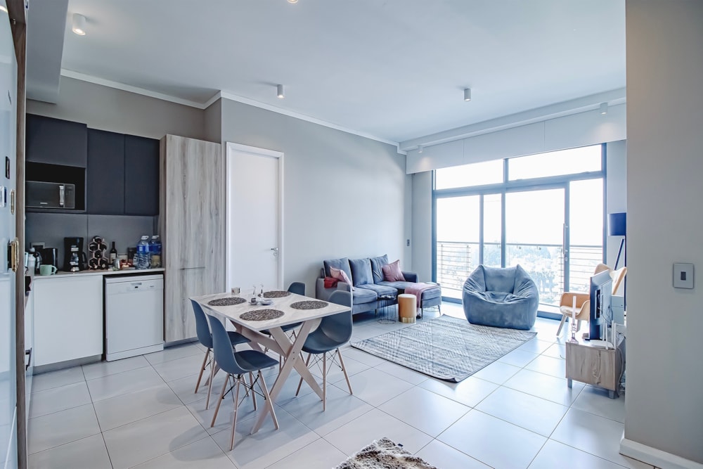 Apartment for sale in Menlyn - PT1562299