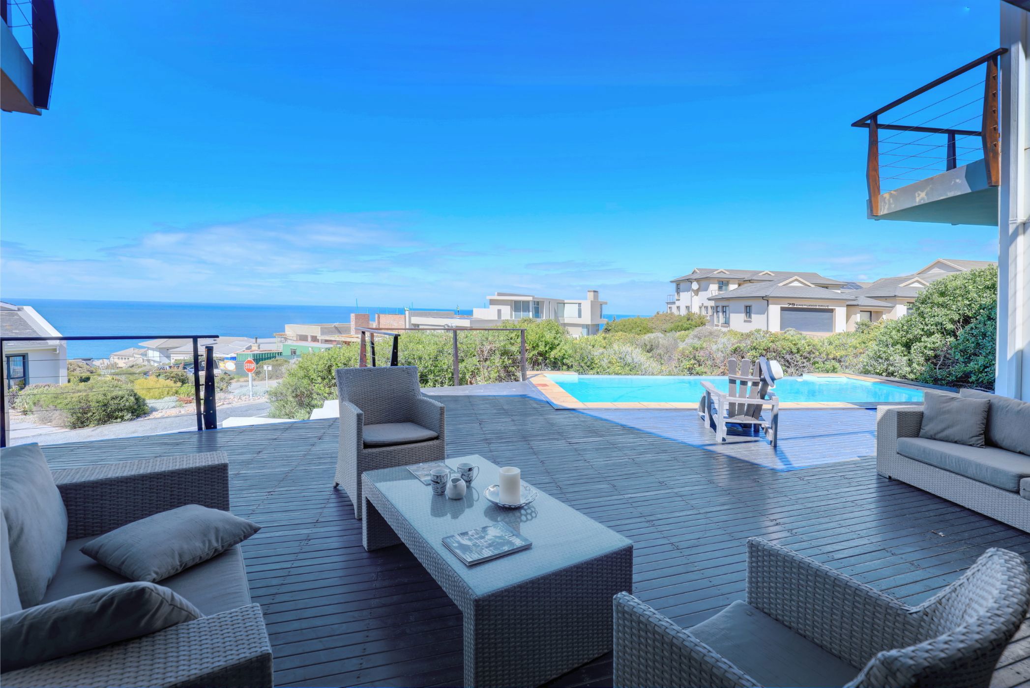 Double-storey house for sale in Pinnacle Point Golf Estate - 1MB1630429