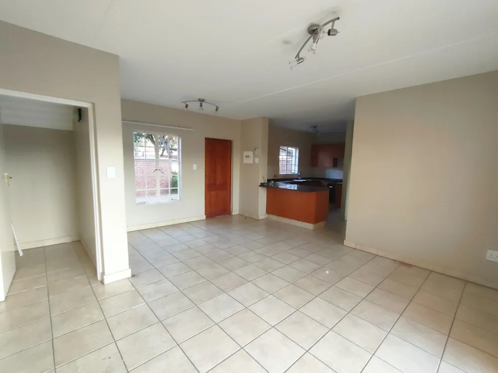 Townhouse to rent in Bendor Park - 1PS1751258 Townhouse to rent in Bendor Park - 1PS1751258