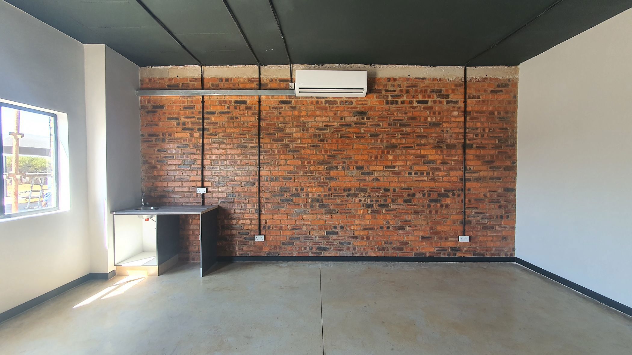 Commercial office to rent in Phakalane, Botswana - 3BO1711918