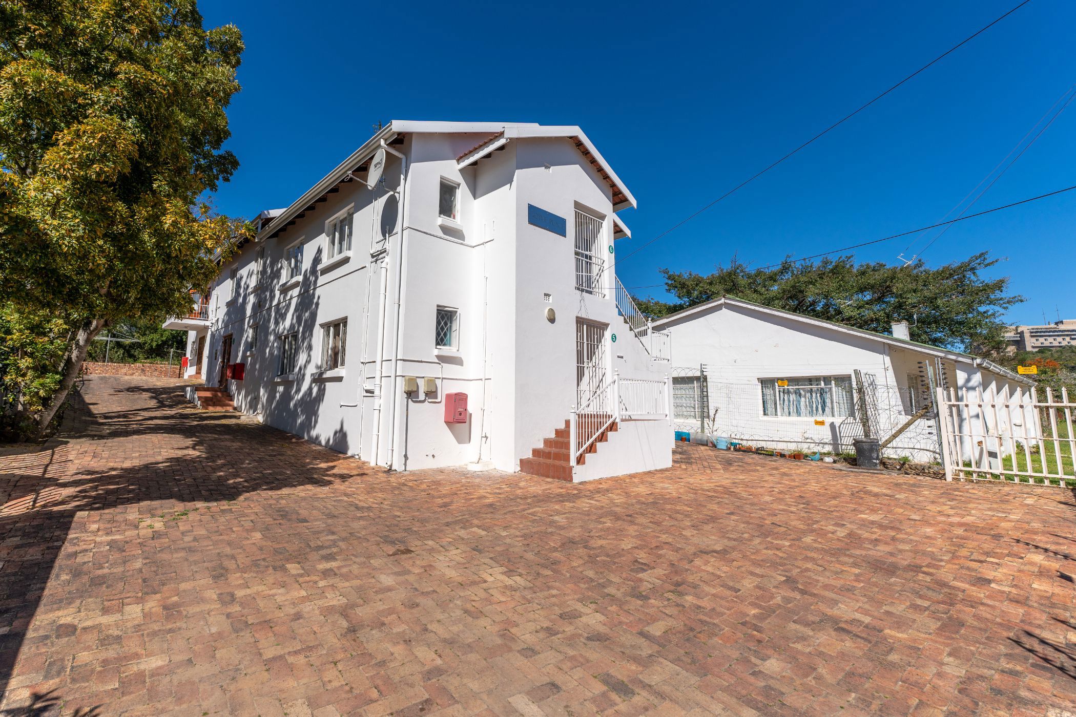 Apartment for sale in Sunnyside, Grahamstown, Makhanda - 1GC1627627
