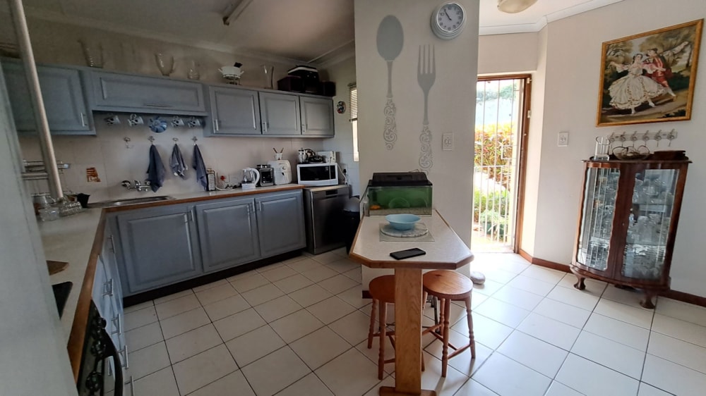Townhouse for sale in Uvongo - 1PX1628700 Townhouse for sale in Uvongo - 1PX1628700