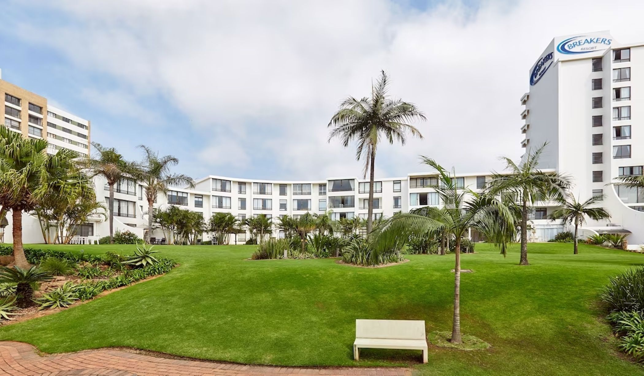 Apartment for sale in uMhlanga Rocks - 1ND1630373