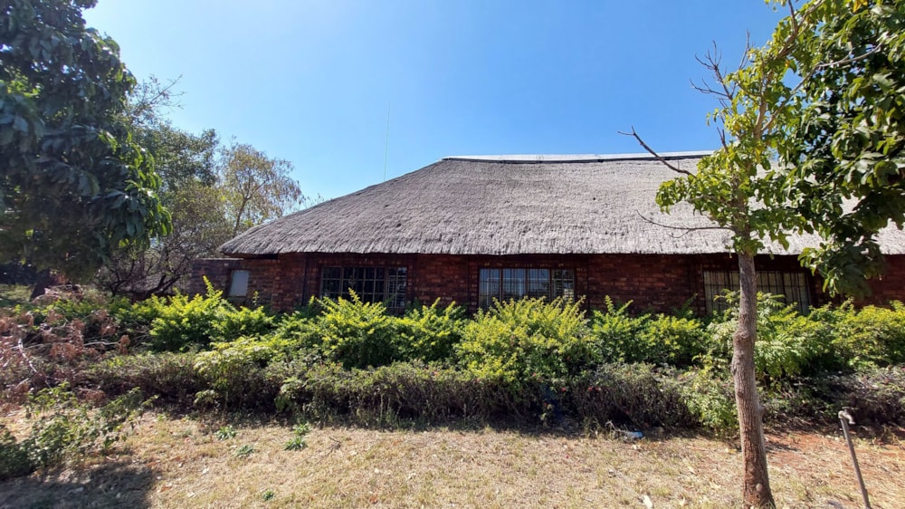 Mixed use farm for sale in Zilkaatsnek AH - 1HR1627180