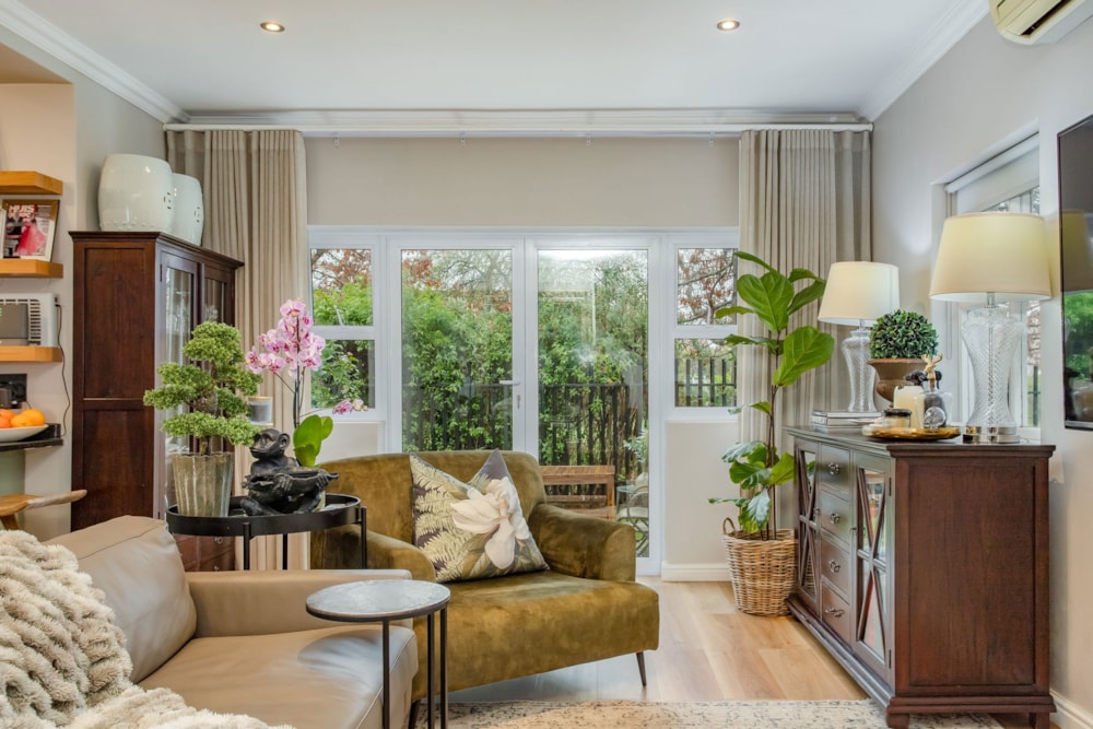 Townhouse let in Boschenmeer Golf Estate - TKL1682472 Townhouse let in Boschenmeer Golf Estate - TKL1682472