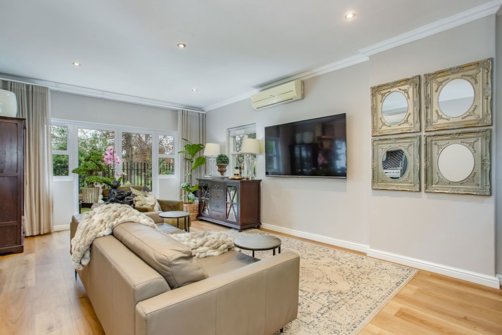 Townhouse let in Boschenmeer Golf Estate - TKL1682472 Townhouse let in Boschenmeer Golf Estate - TKL1682472