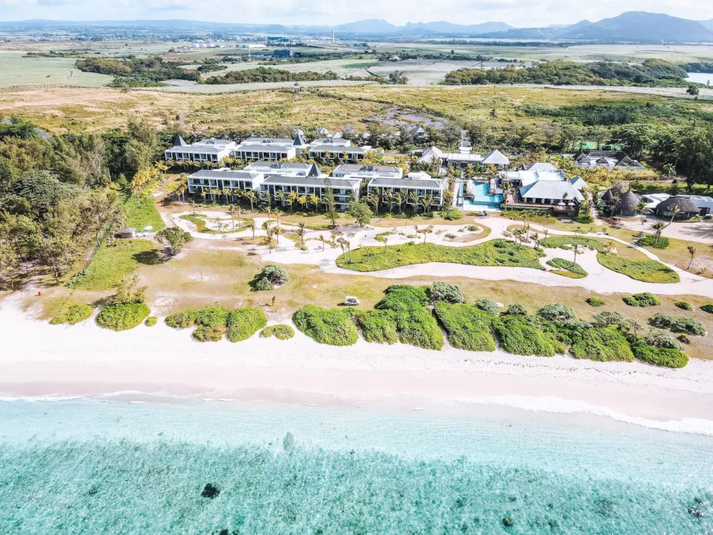 Beachfront villa for sale in Mahebourg, Mauritius - MUR1627601 Beachfront villa for sale in Mahebourg, Mauritius - MUR1627601
