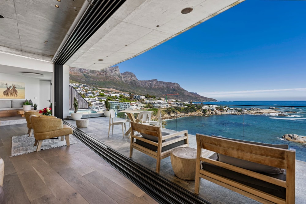 House sold in Camps Bay - AS1697455 House sold in Camps Bay - AS1697455