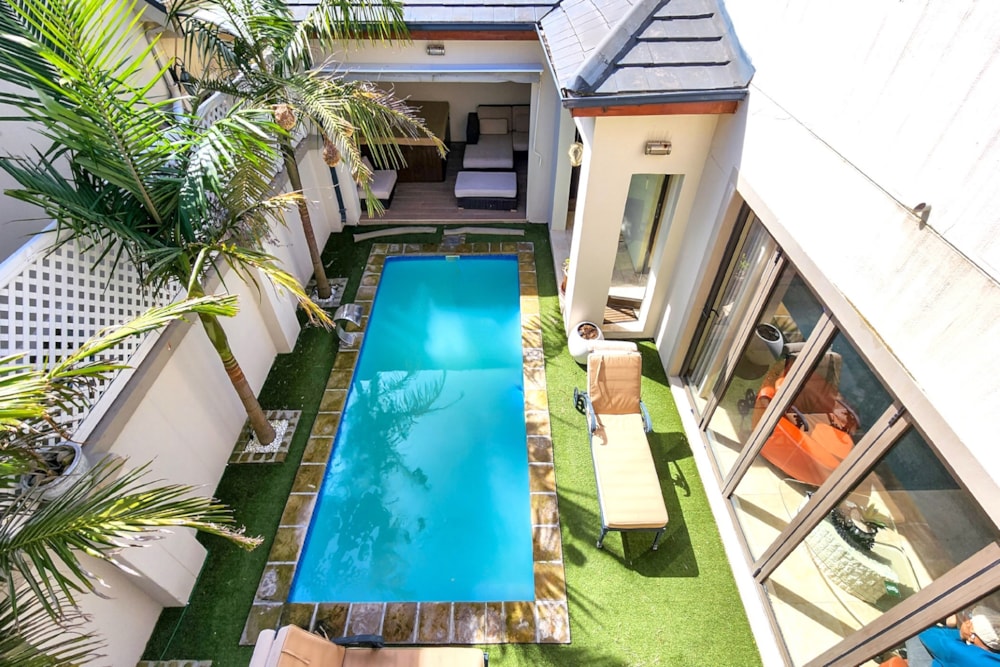 Security estate home let in Big Bay - 1TV1672183