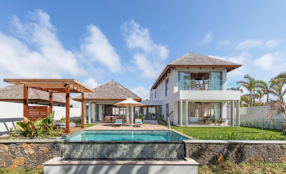 Beachfront villa for sale in Mahebourg, Mauritius - MUR1628308