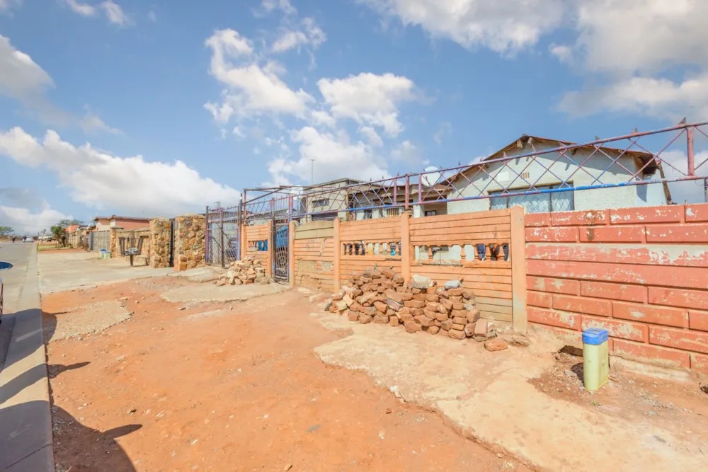 House for sale in Tembisa - KTP1628403 House for sale in Tembisa - KTP1628403