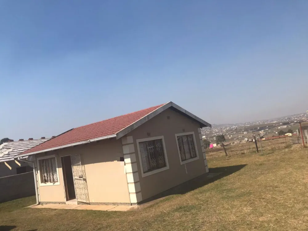 Cottage for sale in Mthatha Central - 1MH1628762 Cottage for sale in Mthatha Central - 1MH1628762