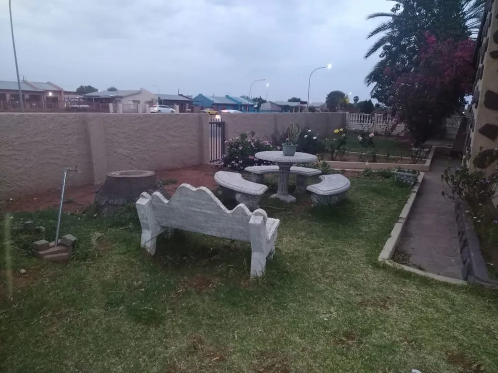 House for sale in Lemoendraai - 1KAH1696274