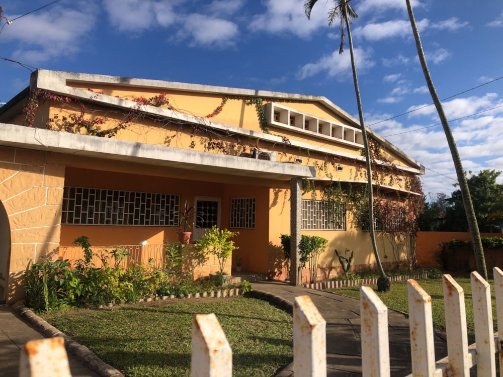 House for sale in Inhambane, Inhambane, Mozambique - 3MQ1628834