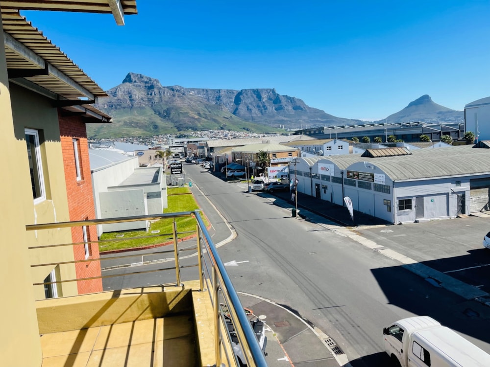 Commercial office to rent in Paardeneiland - RBL1694085 Commercial office to rent in Paardeneiland - RBL1694085