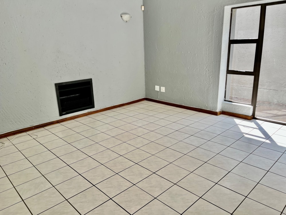 Cluster to rent in Hyde Park, Sandton - JBL1723056 Cluster to rent in Hyde Park, Sandton - JBL1723056