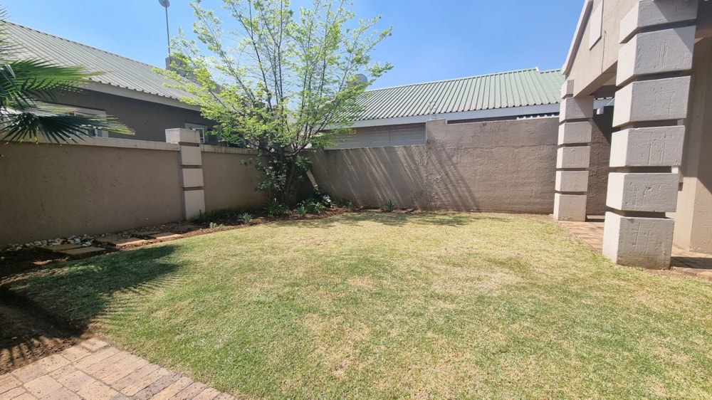 Townhouse let in Vanderbijlpark SE 3 - 1VT1683353 Townhouse let in Vanderbijlpark SE 3 - 1VT1683353