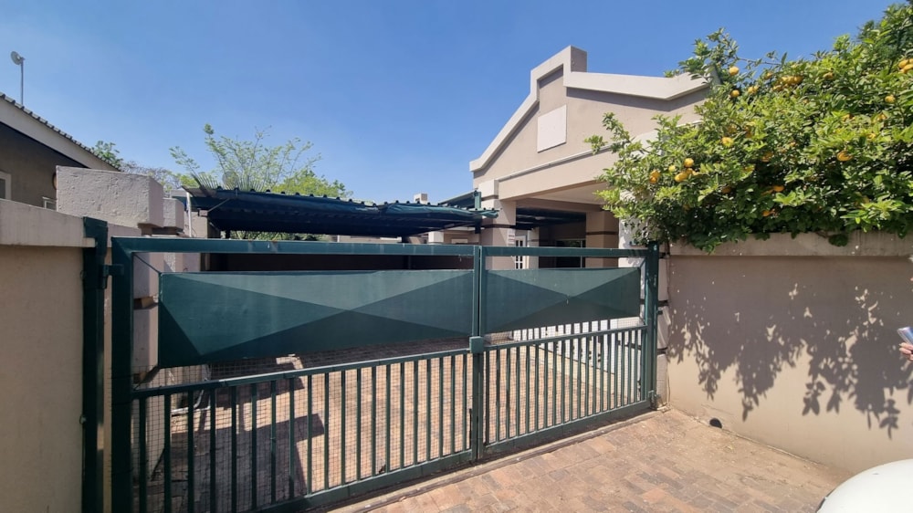 Townhouse let in Vanderbijlpark SE 3 - 1VT1683353 Townhouse let in Vanderbijlpark SE 3 - 1VT1683353