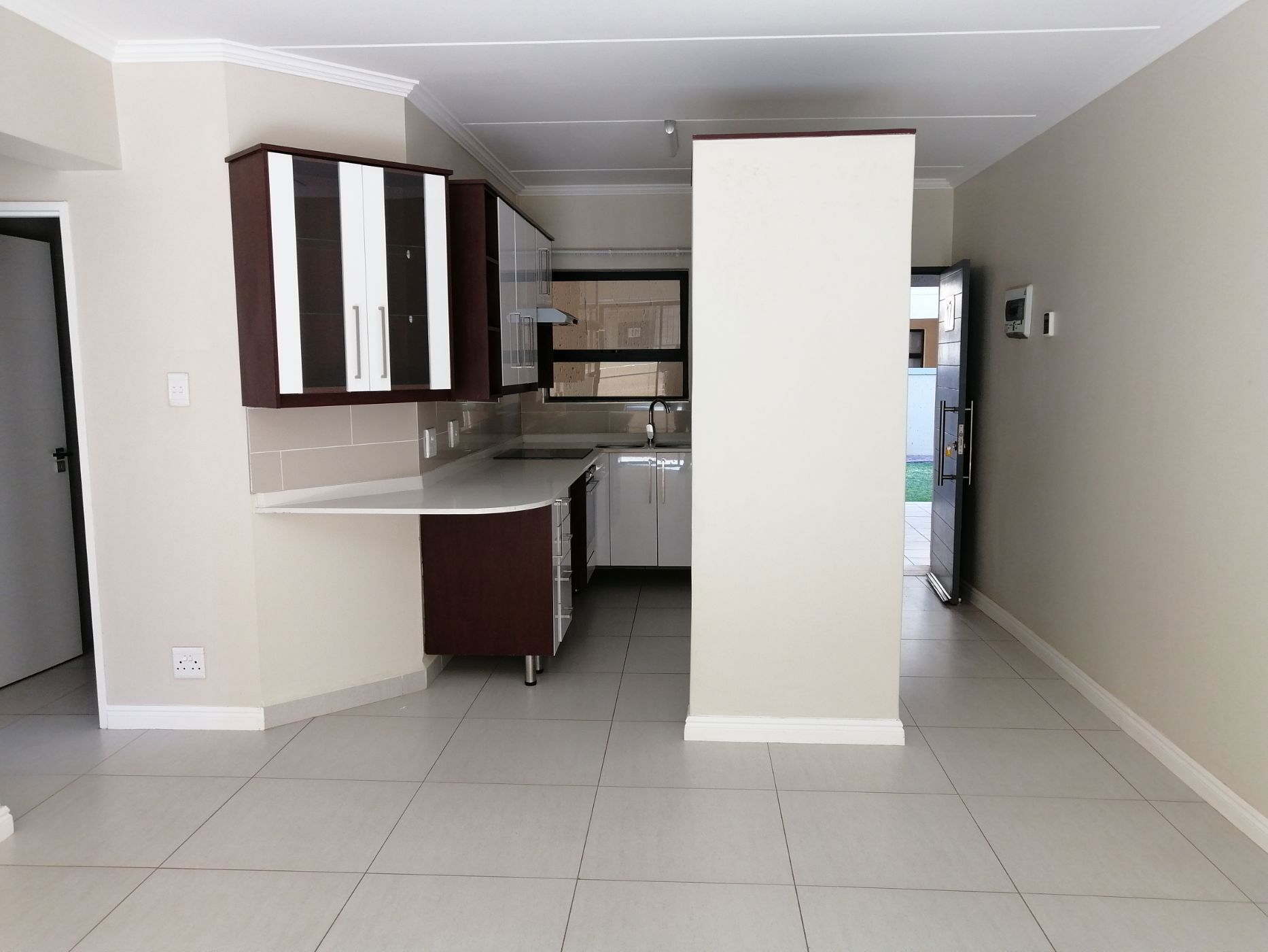 Apartment for sale in Heuwelsig, Kimberley - 1KJ1705140