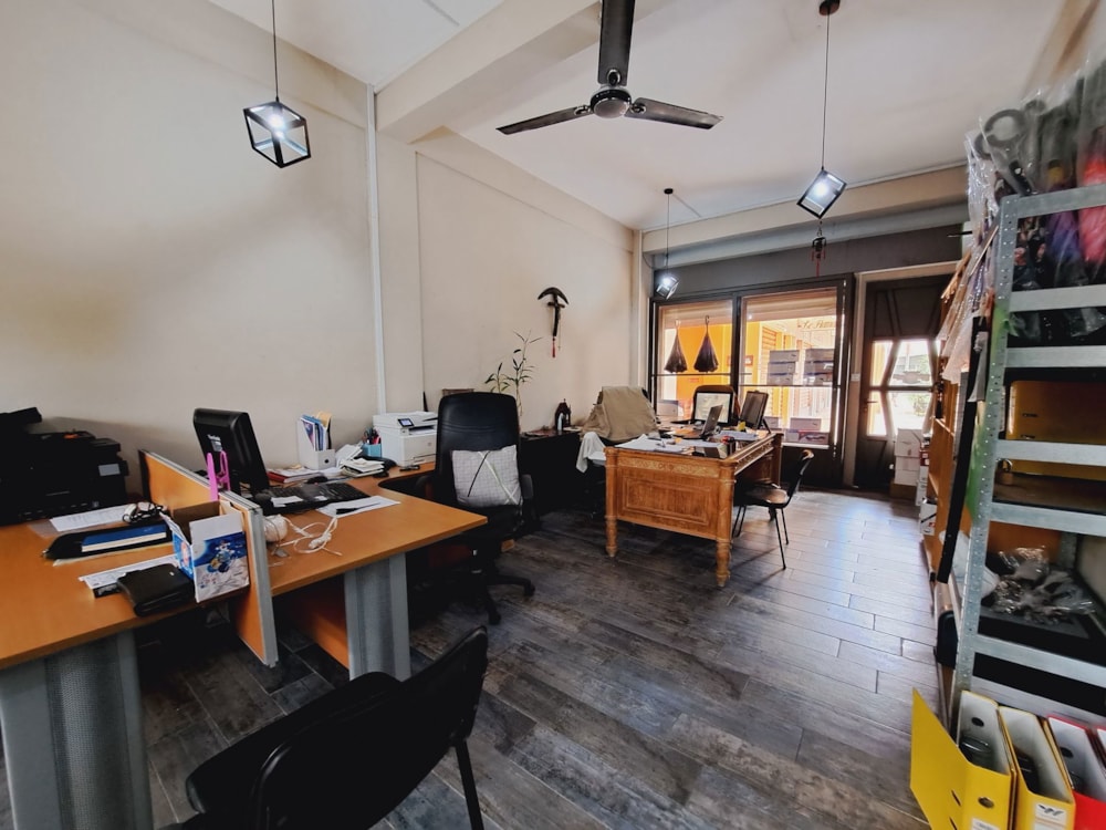 Commercial office for sale in Quatre Bornes, Mauritius - MUR1630448