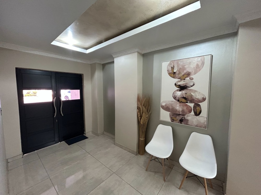 Double-storey house for sale in Bendor Park - 1PS1631849