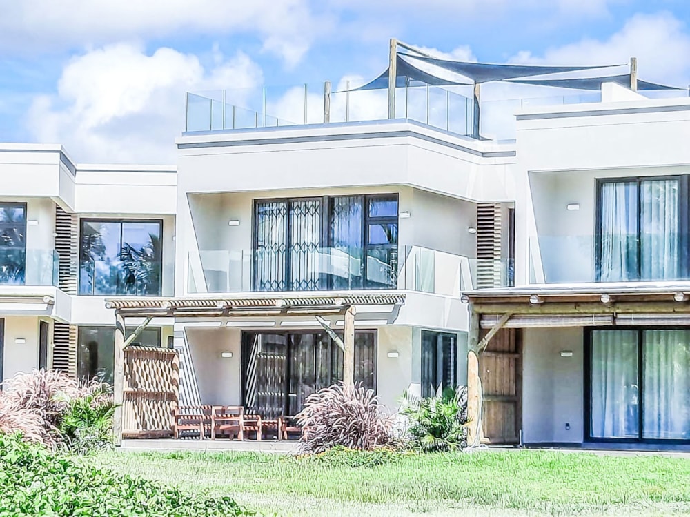 Beachfront villa for sale in Calodyne, Mauritius - MPR1630702