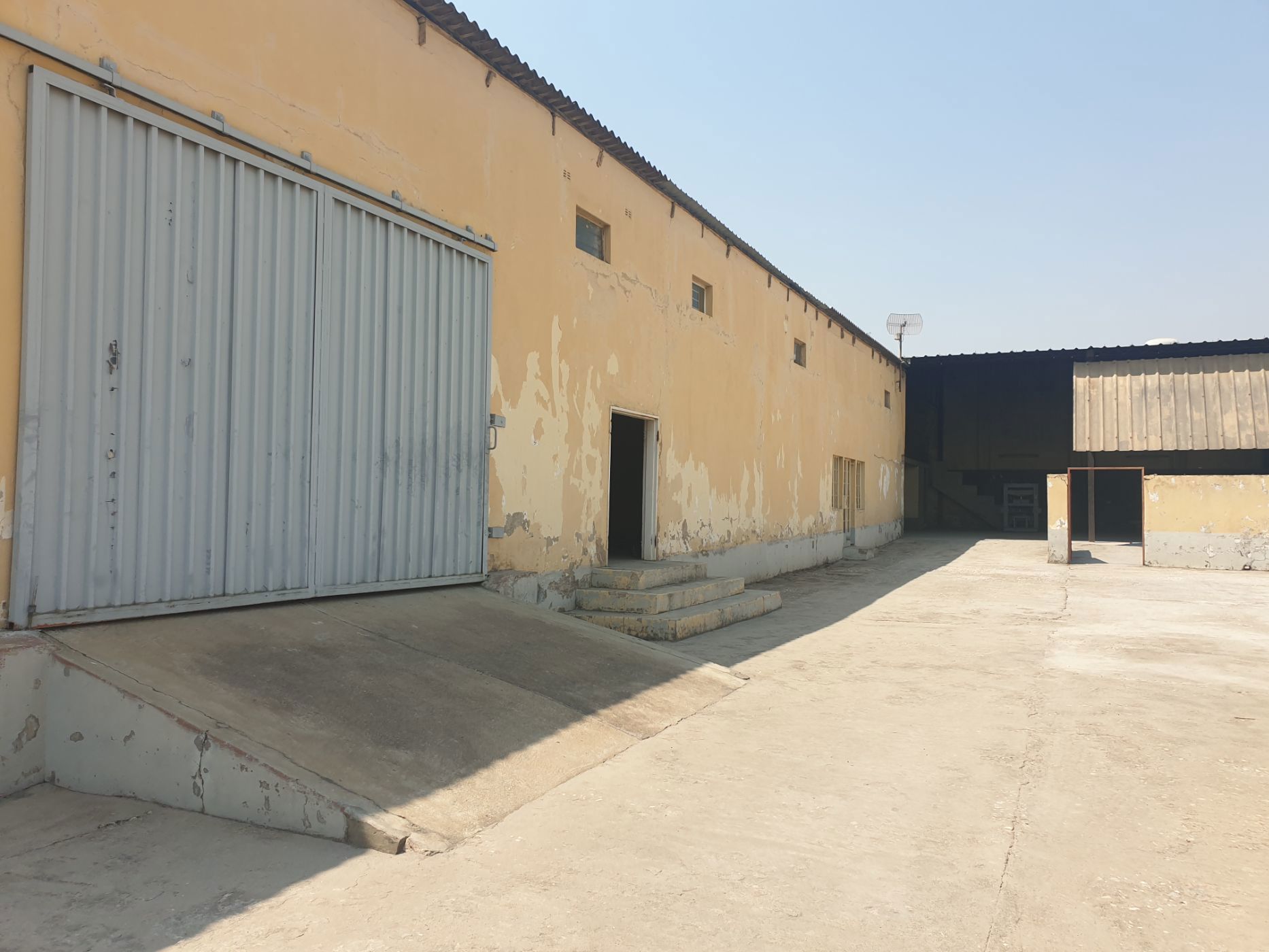 Commercial industrial property for sale in Light Industrial Area, Zambia - 3ZA1631001