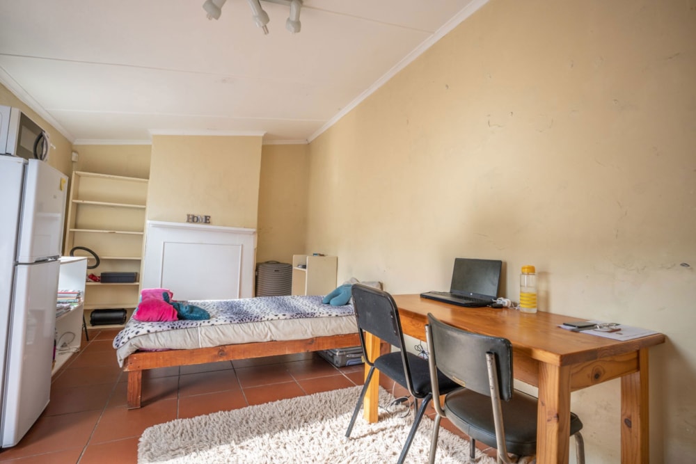 Bachelor apartment to rent in Sunnyside, Grahamstown, Makhanda - 1GC1710554 Bachelor apartment to rent in Sunnyside, Grahamstown, Makhanda - 1GC1710554