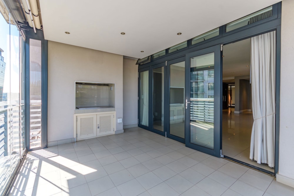 Apartment to rent in Melrose Arch - HP1736744