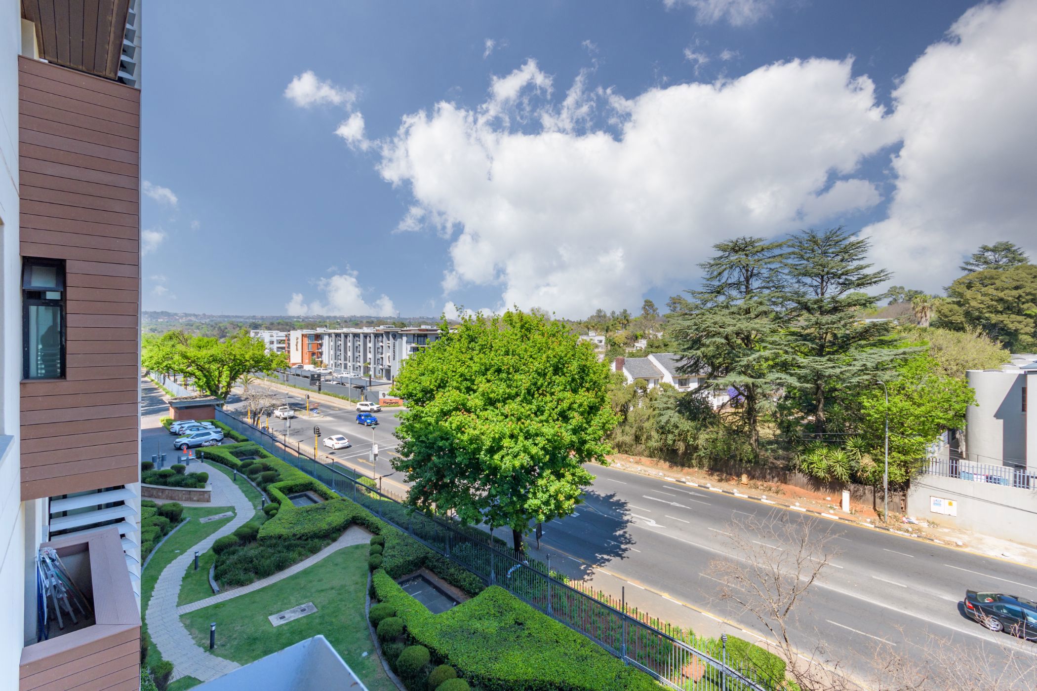 Apartment to rent in Melrose Arch - HP1736744