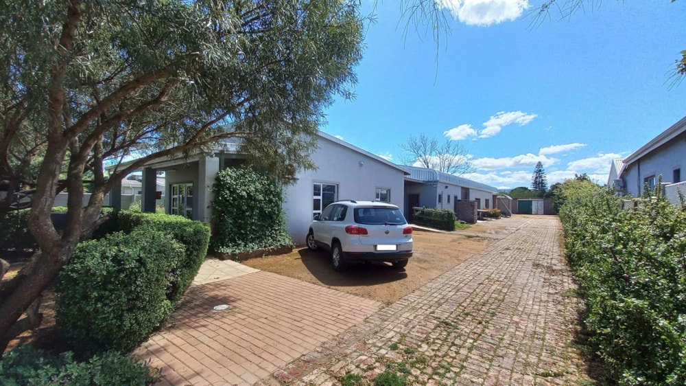Commercial retail property sold in Heidelberg, Garden Route - 1SR1613732 Commercial retail property sold in Heidelberg, Garden Route - 1SR1613732