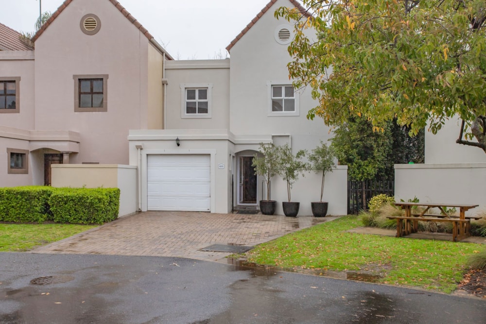 Townhouse for sale in Boschenmeer Golf Estate - VLV1712372 Townhouse for sale in Boschenmeer Golf Estate - VLV1712372