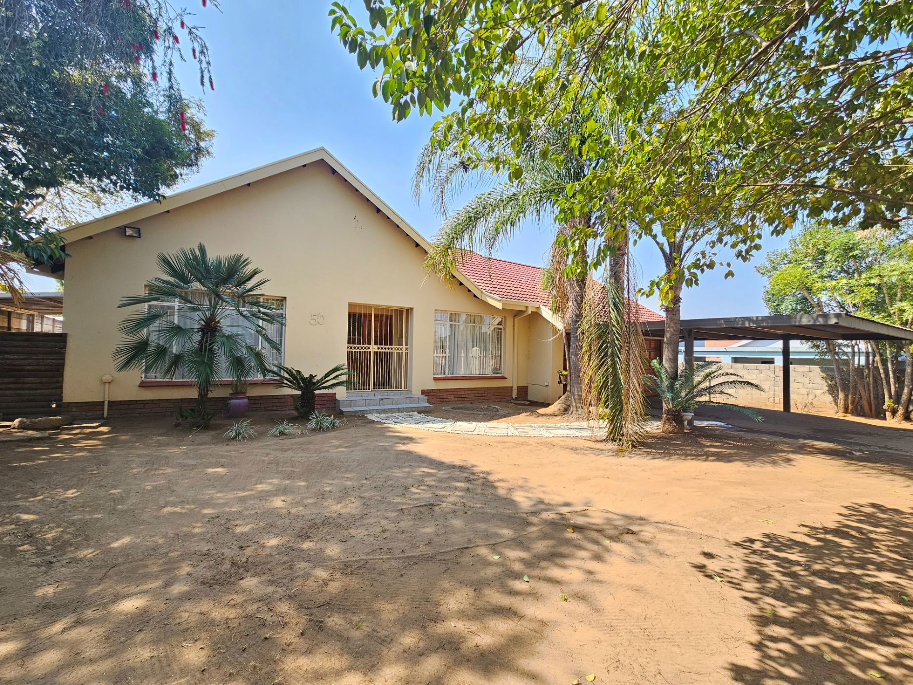 House for sale in Pioneer Park - 1NW1629102