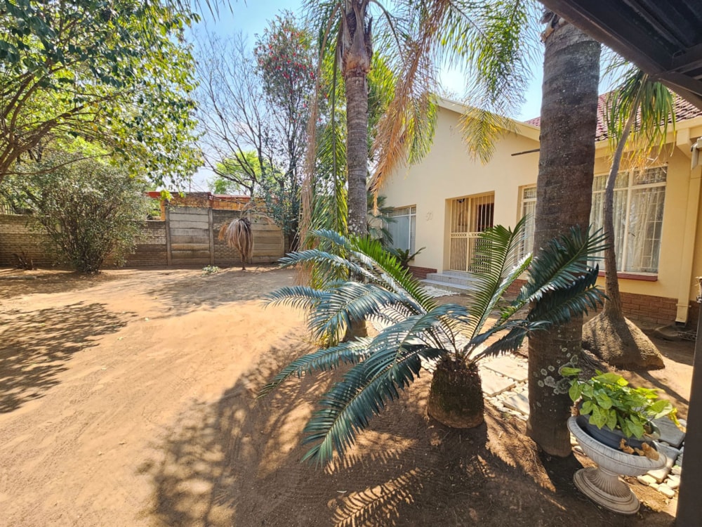 House for sale in Pioneer Park - 1NW1629102