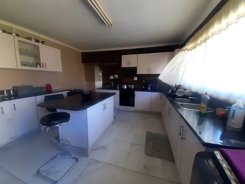 House for sale in Brakpan Central - 1BJ1727979