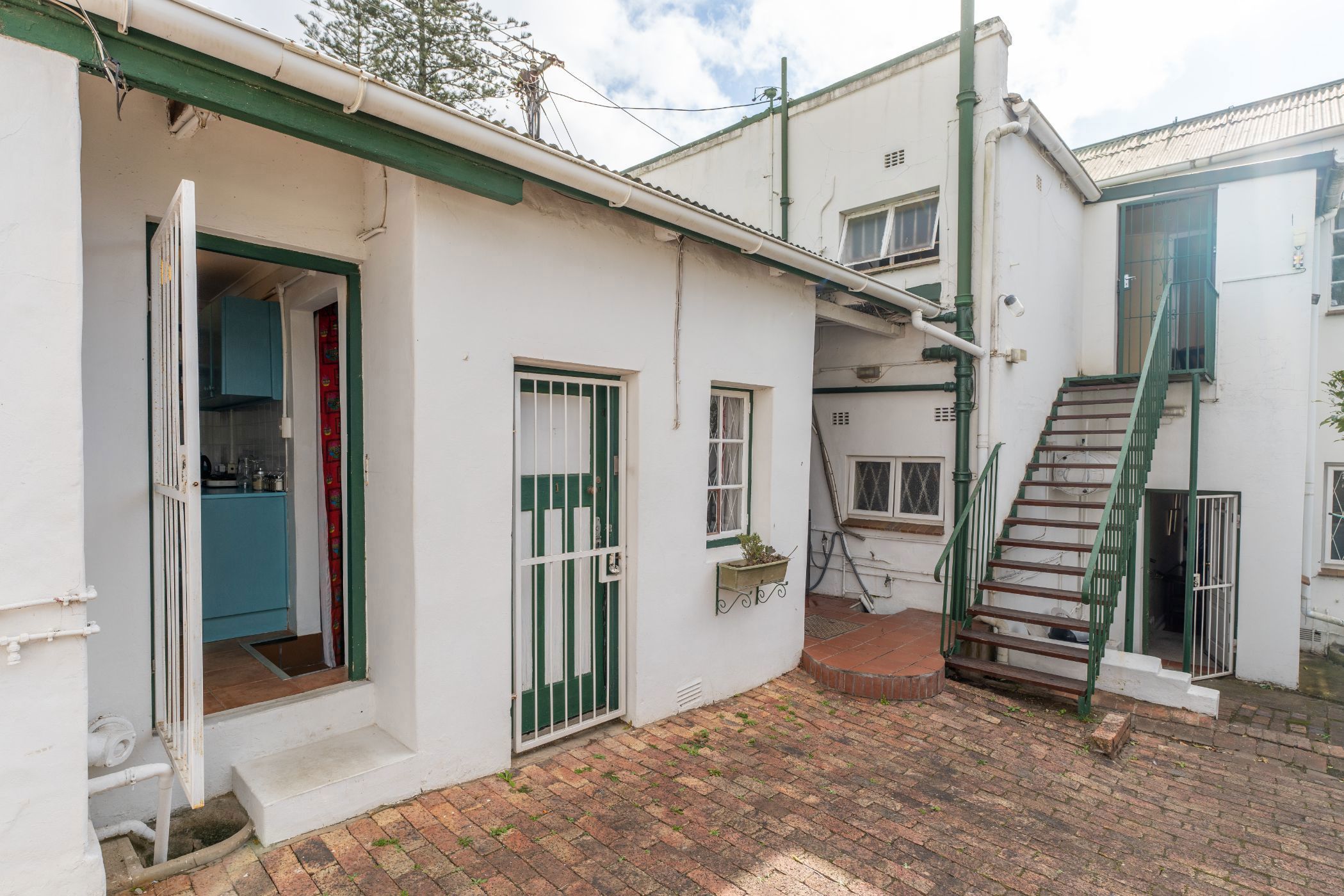 Apartment let in Sunnyside, Grahamstown, Makhanda - 1GC1710553