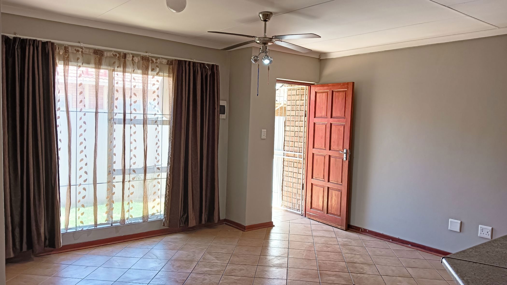 Townhouse let in Brandfort - 1BX1695062