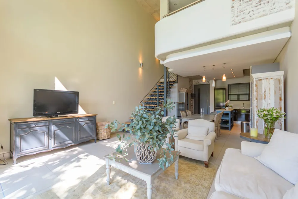 House let in Melrose Arch - JBL1725493