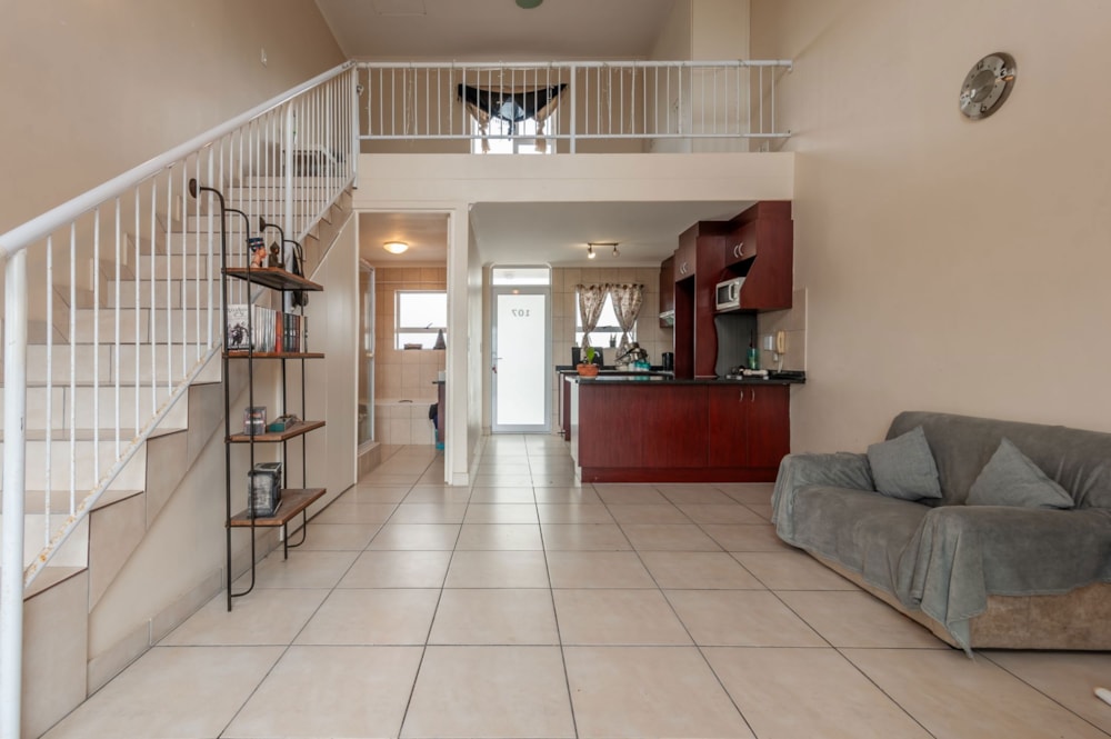 Apartment sold in Muizenberg - FH1634111 Apartment sold in Muizenberg - FH1634111