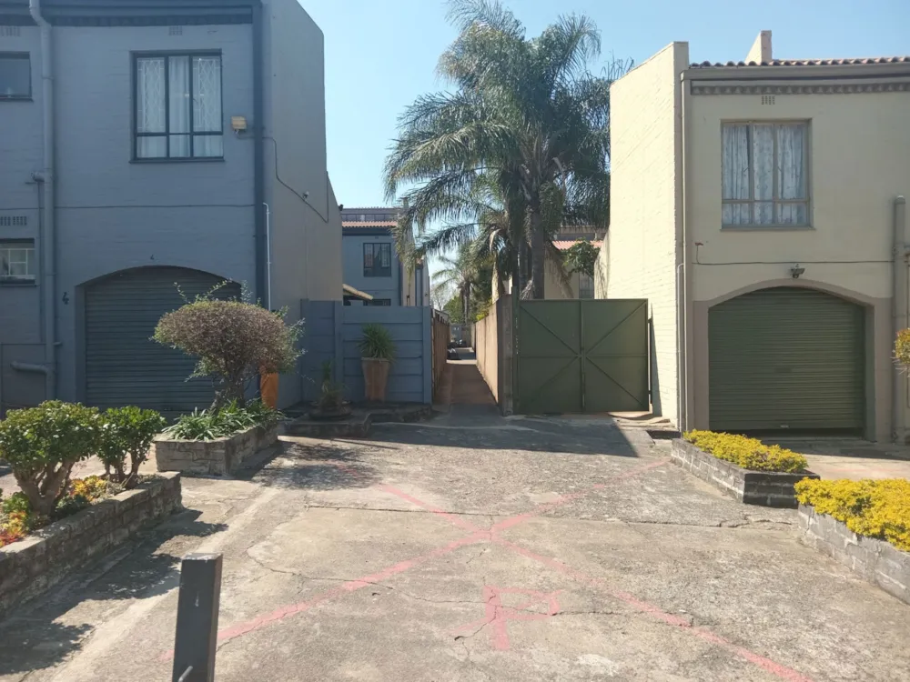 Apartment for sale in Hutten Heights - 1NW1629390 Apartment for sale in Hutten Heights - 1NW1629390