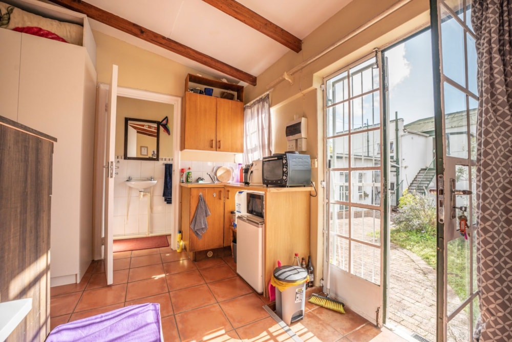 Bachelor apartment to rent in Sunnyside, Grahamstown, Makhanda - 1GC1710555 Bachelor apartment to rent in Sunnyside, Grahamstown, Makhanda - 1GC1710555