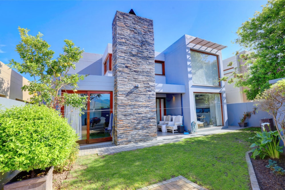 House to rent in Earl's Court - GEO1732299